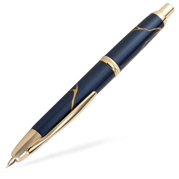 Capless Fyldepen Limited Edition 2026 Golden Journey i gruppen Penne / Fine Writing / Fyldepenne hos Pen Store (138176_r)
