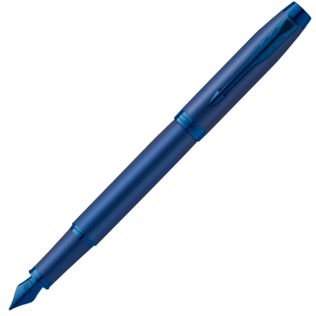 IM Monochrome Blue Fountain pen Fine i gruppen Penne / Fine Writing / Fyldepenne hos Pen Store (131982)