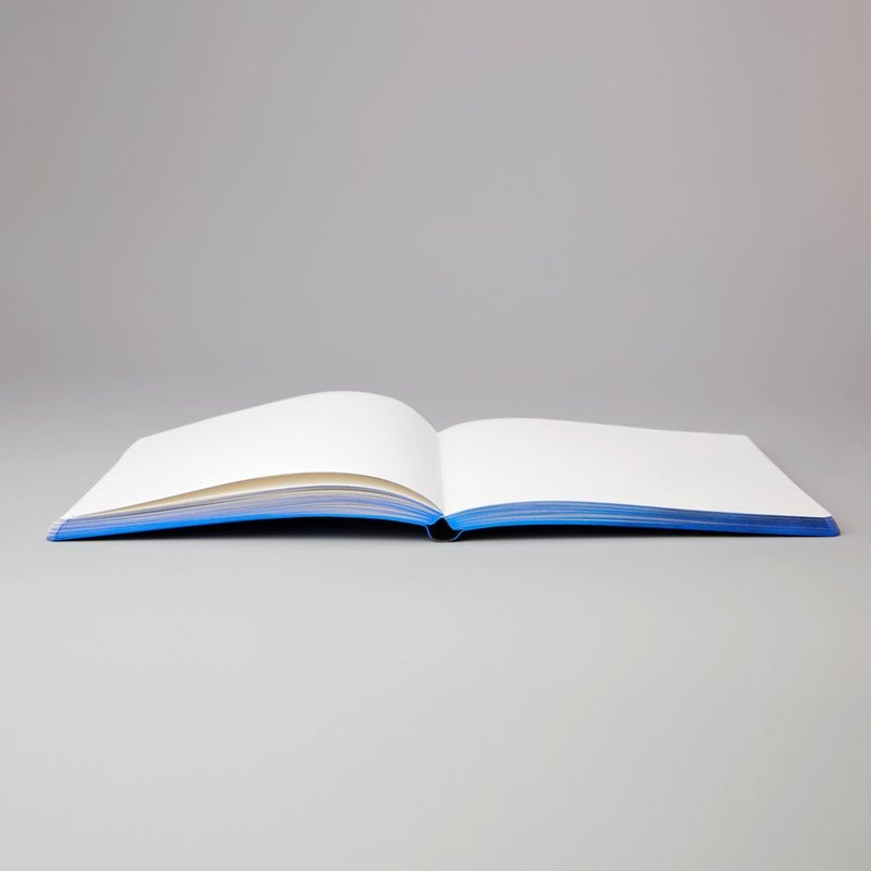 Notesbog Surface L Light - Float i gruppen Papir & Blok / Skriv og noter / Notesbøger hos Pen Store (104874)
