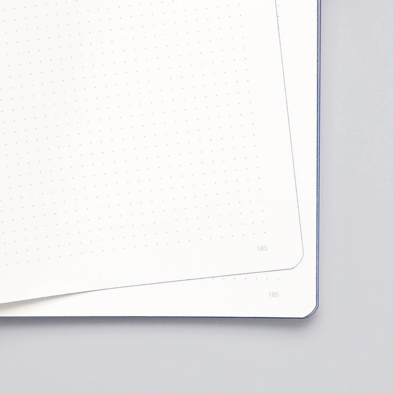 Notesbog Surface L Light - Float i gruppen Papir & Blok / Skriv og noter / Notesbøger hos Pen Store (104874)