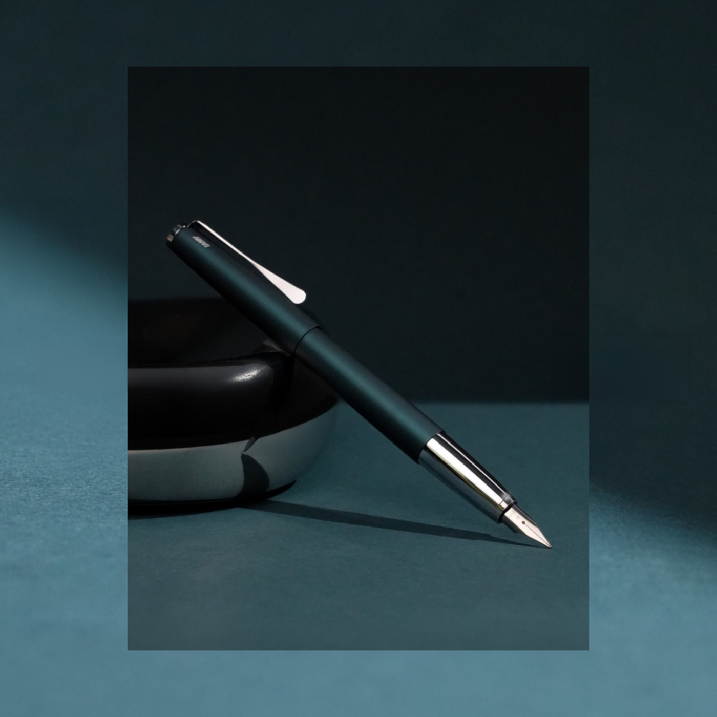 Studio Petrol Fountain pen