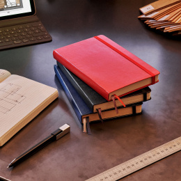Classic Soft Cover Notebook Expanded Blue Ruled i gruppen Papir & Blok / Skriv og noter / Notesbøger hos Pen Store (100436)
