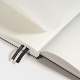 Notebook A5 Medium Plain i gruppen Papir & Blok / Skriv og noter / Notesbøger hos Pen Store (100610_r)