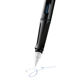 Safari Fyldepen Shiny black i gruppen Penne / Fine Writing / Fyldepenne hos Pen Store (101903_r)