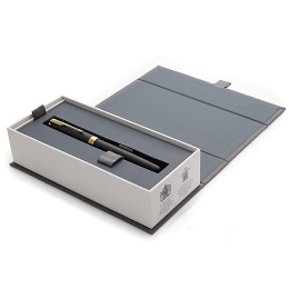 Sonnet Black/Gold Fyldepen Medium i gruppen Penne / Fine Writing / Fyldepenne hos Pen Store (104695)