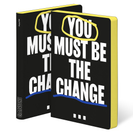 Notebook Graphic L - You Must Be The Change i gruppen Papir & Blok / Skriv og noter / Notesbøger hos Pen Store (125440)