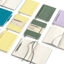 Notebook A5 Medium Olive i gruppen Papir & Blok / Skriv og noter / Notesbøger hos Pen Store (127325_r)