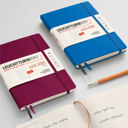 Kalender 18M Weekly Planner & Notebook Hard Cover A5 Port Red i gruppen Papir & Blok / Kalendere / 18 mdr kalendere hos Pen Store (132566)