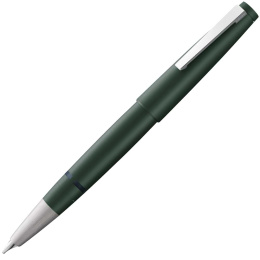 2000 Fyldepen Pine Green Limited Edition 2024 i gruppen Penne / Fine Writing / Fyldepenne hos Pen Store (133829)