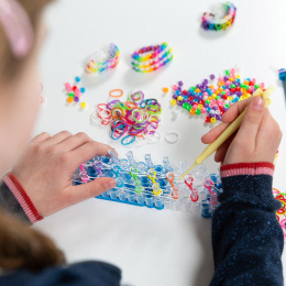 Loom bands XXL-sæt + opbevaringsboks i gruppen Kids / Sjovt og lærerigt / Smykker og perler / DIY-sæt hos Pen Store (134890)