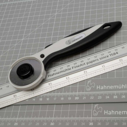 Ergonomisk rulleskærer 45 mm i gruppen Hobby & Kreativitet / Hobbytilbehør / Skærer hos Pen Store (135559)