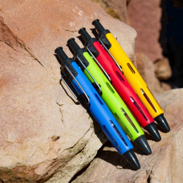 Airpress pen Yellow i gruppen Penne / Skrive / Blækpenne hos Pen Store (135607)