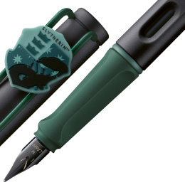 Safari Fyldepen Slytherin i gruppen Penne / Fine Writing / Fyldepenne hos Pen Store (136192_r)