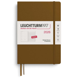 Kalender Weekly Planner & Notebook 2026 A5 Spice Brown i gruppen Papir & Blok / Kalendere / 12 mdr kalendere hos Pen Store (136229) Kalender Weekly Planner & Notebook 2026 A5 Spice Brown i gruppen Papir & Blok / Kalendere / 12 mdr kalendere hos Pen Store (136229)