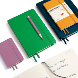 Kalender Weekly Planner 2026 A5 Deep Sea i gruppen Papir & Blok / Kalendere / 12 mdr kalendere hos Pen Store (136257)