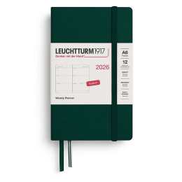 Kalender Weekly Planner 2026 A6 Forest Green i gruppen Papir & Blok / Kalendere / 12 mdr kalendere hos Pen Store (136264)