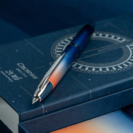 Capless Decimo Fyldepen 20th Anniversary i gruppen Penne / Fine Writing / Fyldepenne hos Pen Store (136601_r)