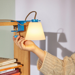 Lure Klem-lampe Metallic Blue i gruppen Hobby & Kreativitet / Hobbytilbehør / Belysning hos Pen Store (136669)