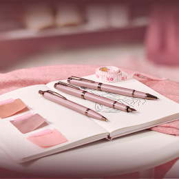 IM Finishing Touch Mauve Fyldepen i gruppen Penne / Fine Writing / Fyldepenne hos Pen Store (137377_r)