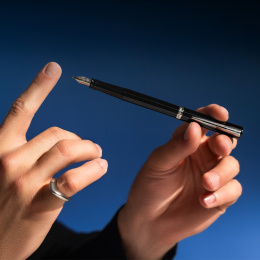 Impression Black/Palladium Fyldepen i gruppen Penne / Fine Writing / Fyldepenne hos Pen Store (137389_r)