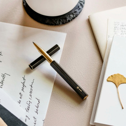 Classic Revolve Rollerball Black i gruppen Penne / Fine Writing / Rollerballpenne hos Pen Store (137414)