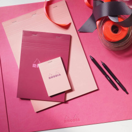 Block Plum No.18 A4 Linjeret i gruppen Papir & Blokke / Skriv og noter / Skriveblokke og hæfter hos Pen Store (138121)