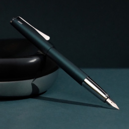 Studio Petrol Fountain pen i gruppen Penne / Fine Writing / Fyldepenne hos Pen Store (138244_r)