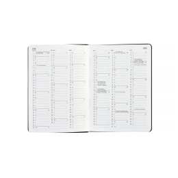 Kalender Björn 2027 A6 Weekly Horisontell Duveblå  i gruppen Papir & Blokke / Kalendere / 12 mdr kalendere hos Pen Store (138288)